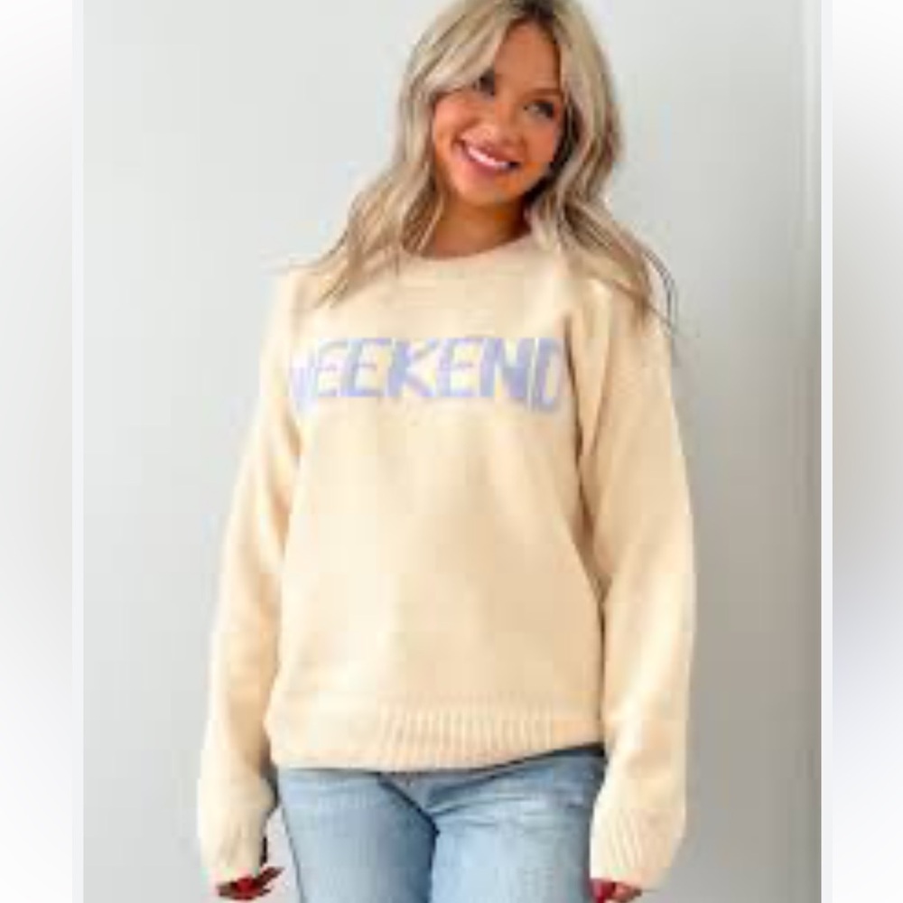 Hem & Thread Weekend Dreams Sweater Medium Ivory Blue NWT